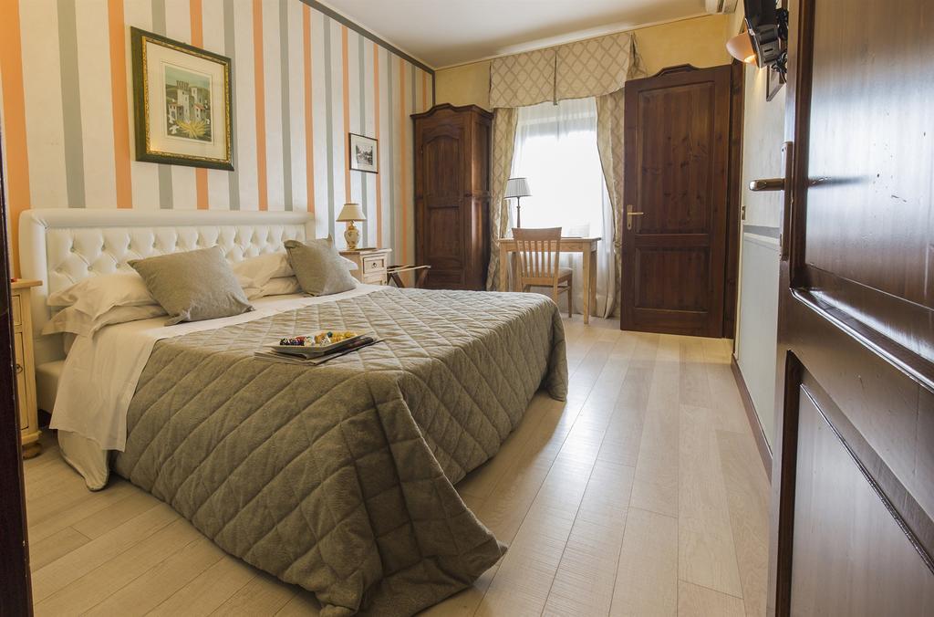 Farm stay Il Melograno Agriturismo & Spa Pianello (Umbria)